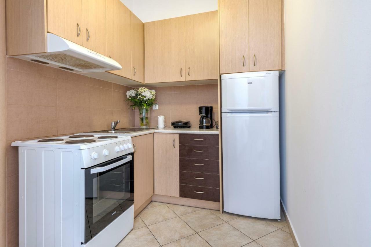 Ethrionplus Two Rooms Apartments Balconies 100 M From The Port Ermoupoli Ngoại thất bức ảnh
