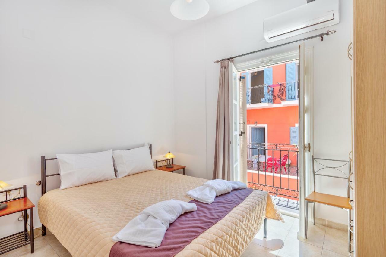 Ethrionplus Two Rooms Apartments Balconies 100 M From The Port Ermoupoli Ngoại thất bức ảnh